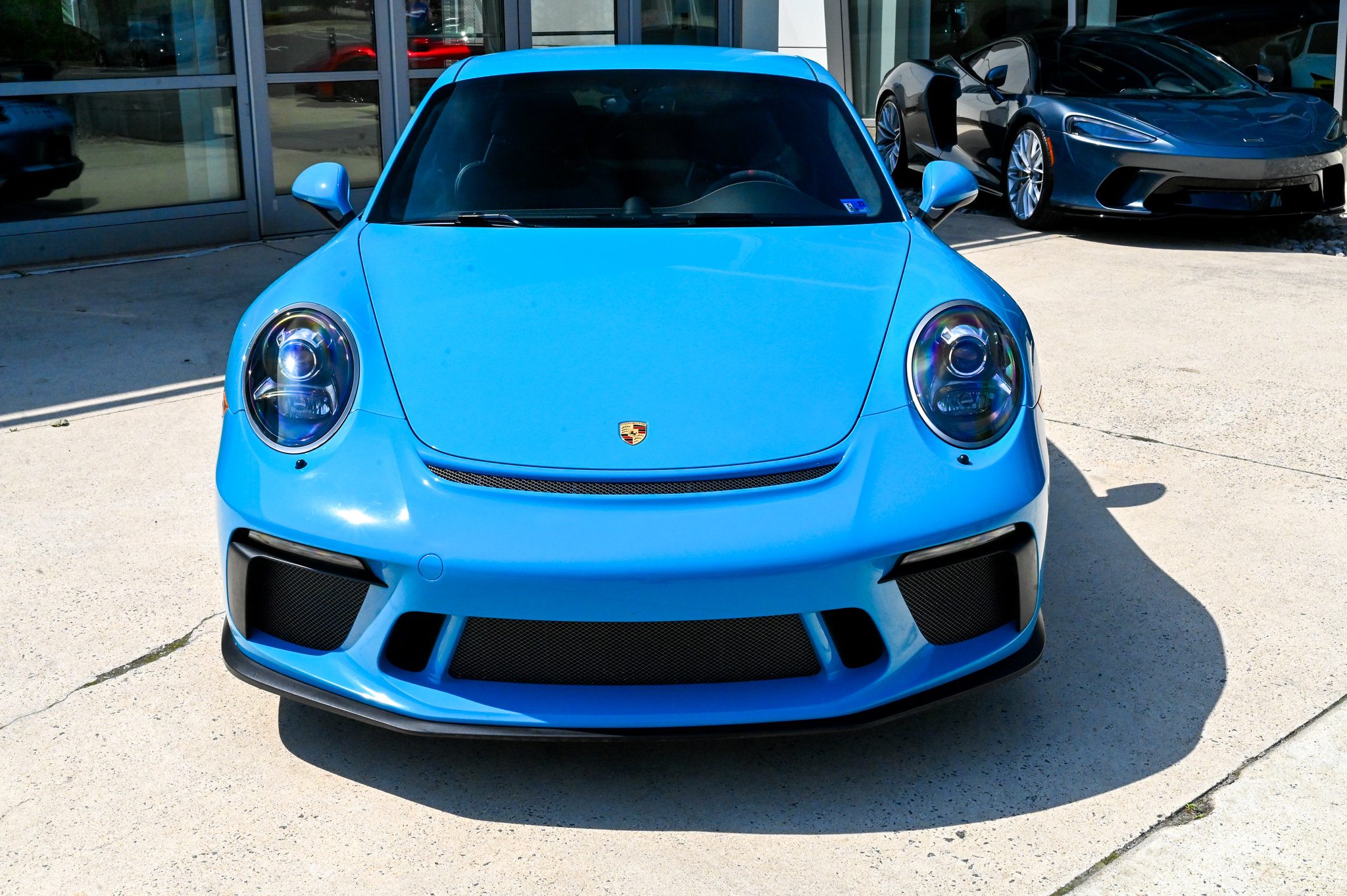 Used 2018 Porsche 911 GT3 RWD image 2