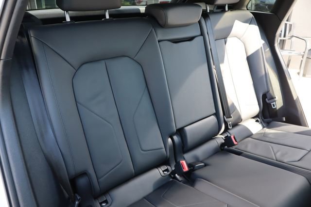 Used 2024 Audi Q3 2.0T Premium Plus image 15