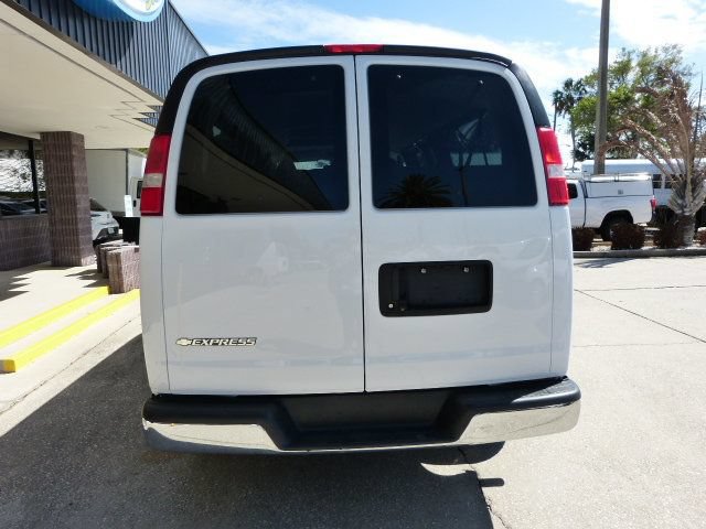 Used 2019 Chevrolet Express 3500 LT w/ LT Preferred Equipment Group RWD image 12