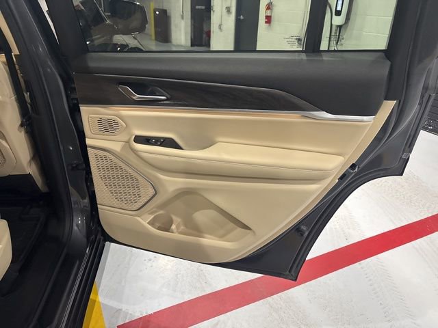 Used 2021 Jeep Grand Cherokee L Limited w/ Trailer Tow Group (B) image 27