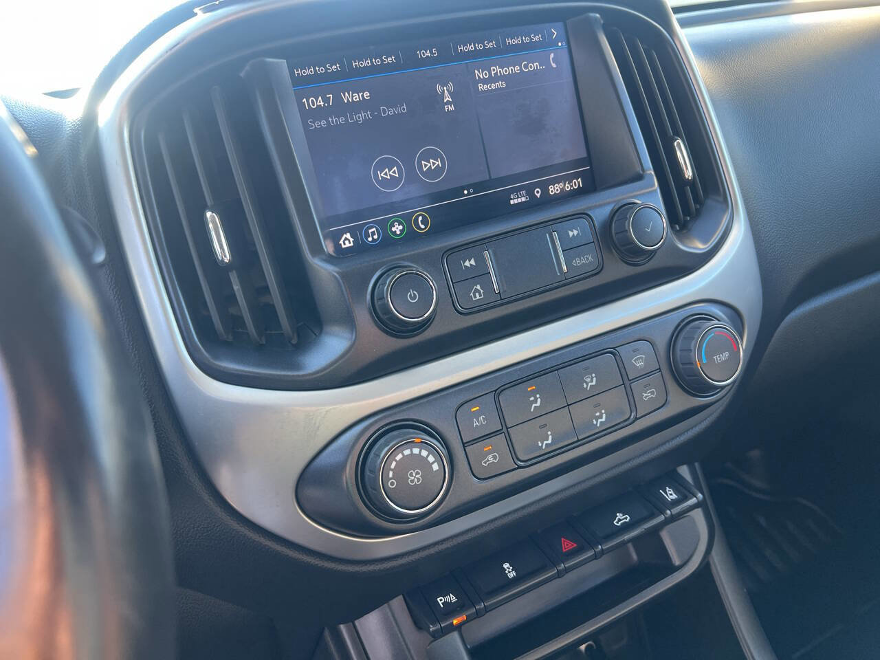 Used 2022 Chevrolet Colorado LT w/ Fleet Safety Package RWD image 17