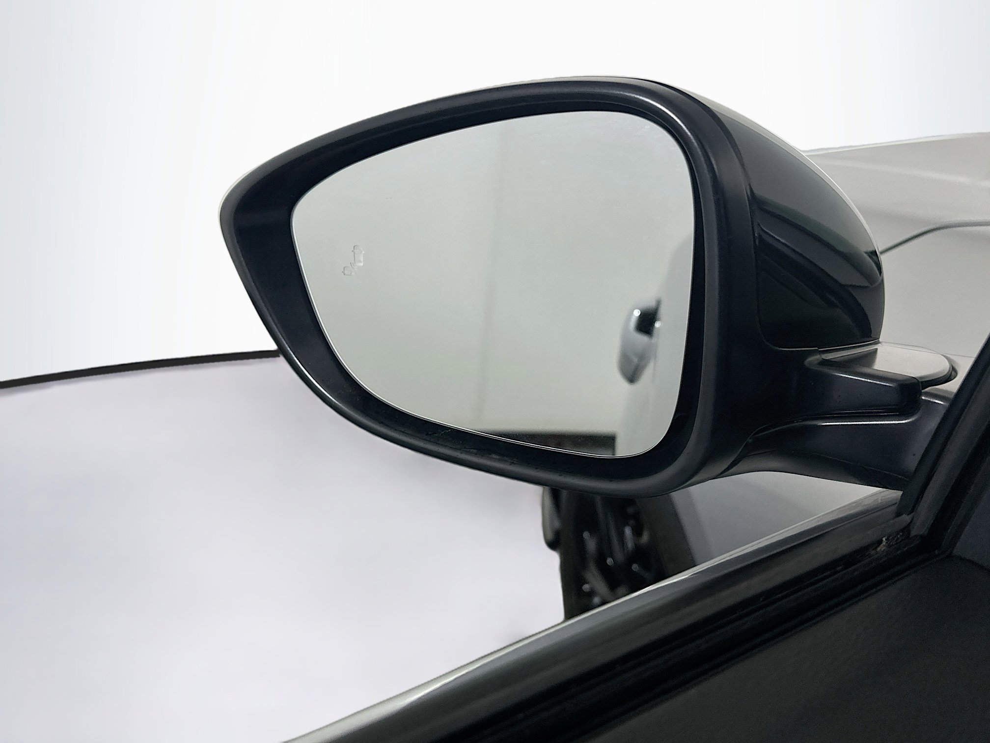 Used 2025 Honda Accord SE image 16