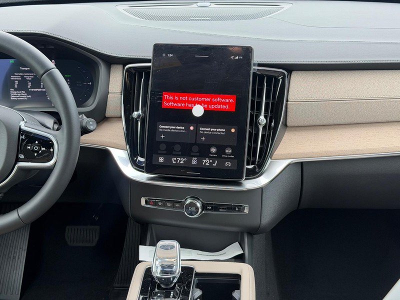 New 2026 Volvo XC90 T8 Plus w/ Protection Package AWD/4WD image 7
