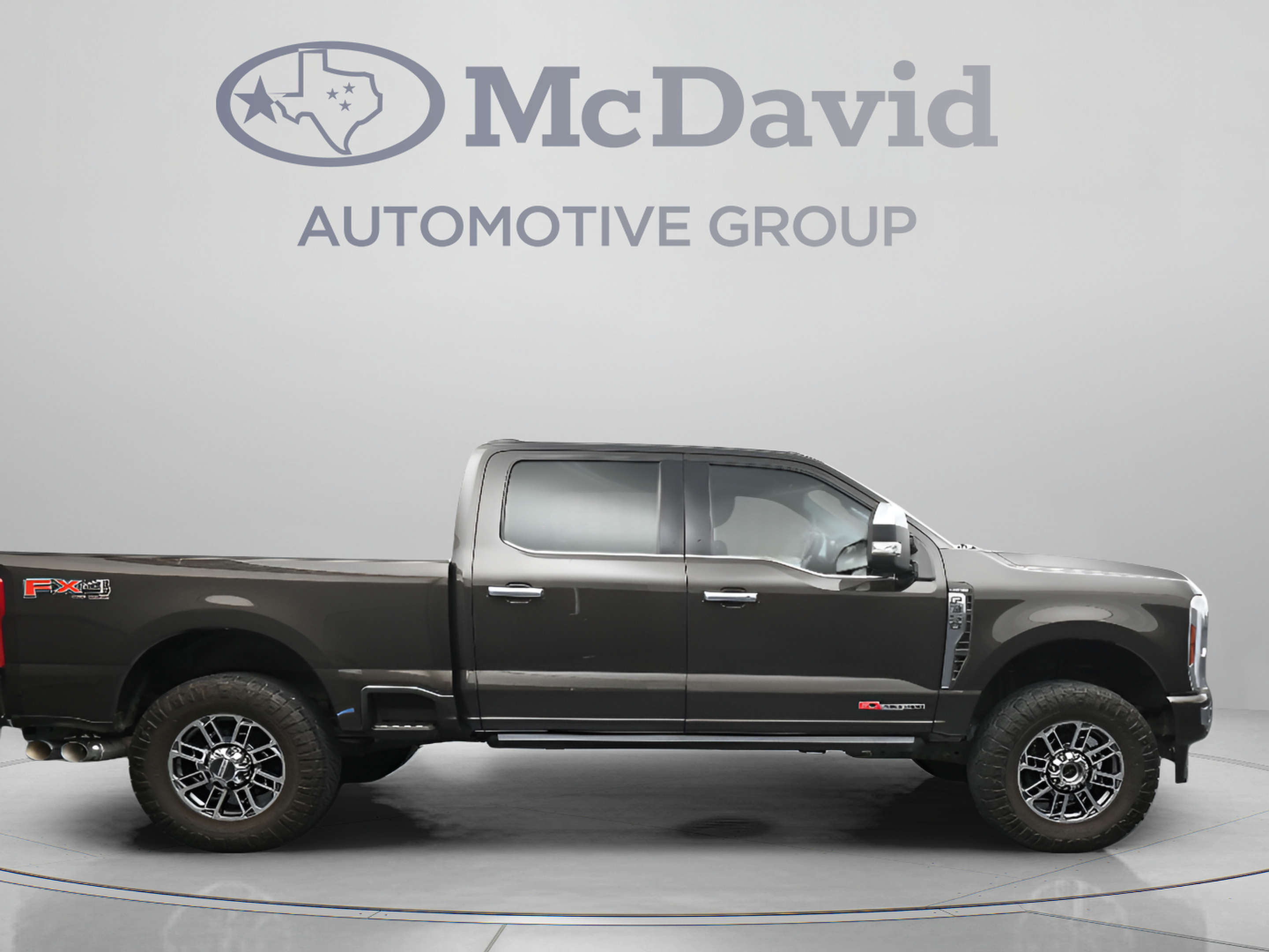 Used 2024 Ford F350 Limited w/ FX4 Off-Road Package AWD/4WD image 9