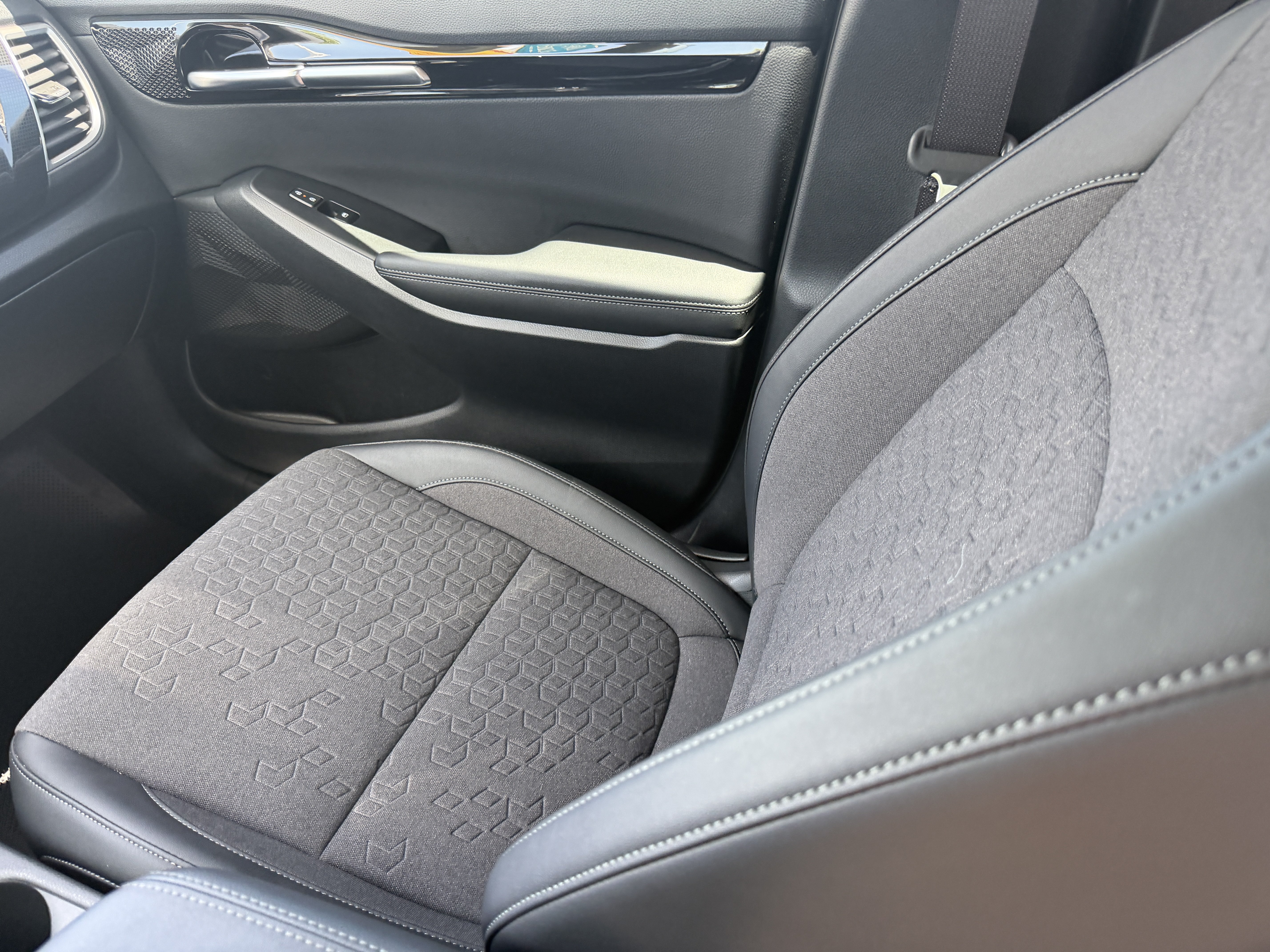 Certified 2025 Kia Seltos X-Line AWD/4WD image 15