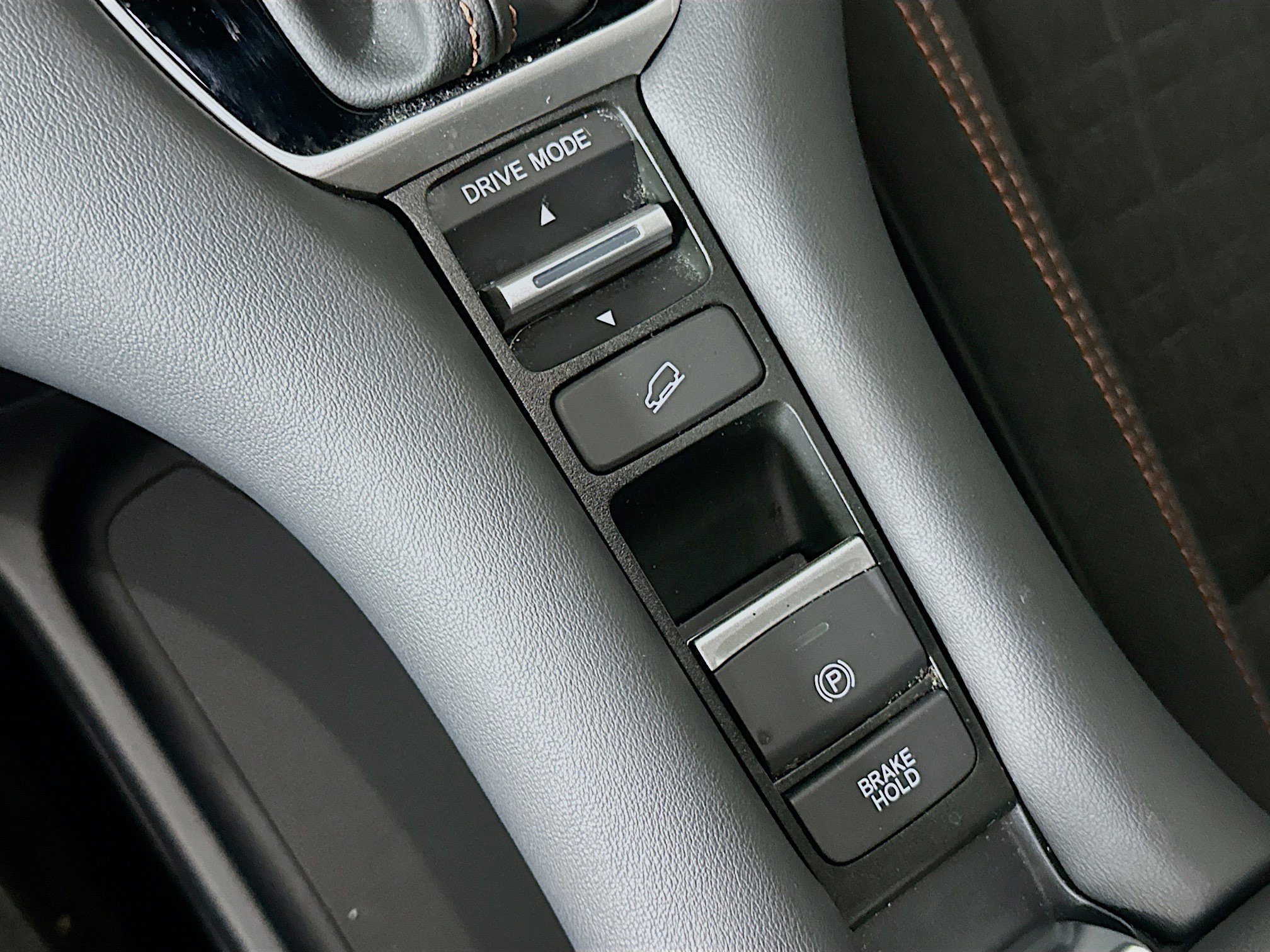 Used 2025 Honda HR-V Sport image 24