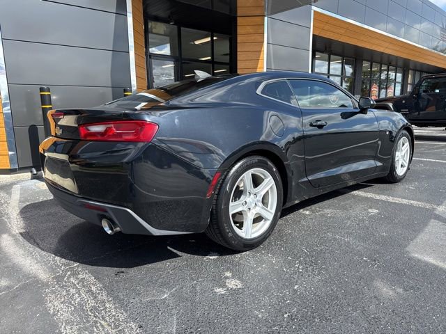 Used 2018 Chevrolet Camaro LT RWD image 24
