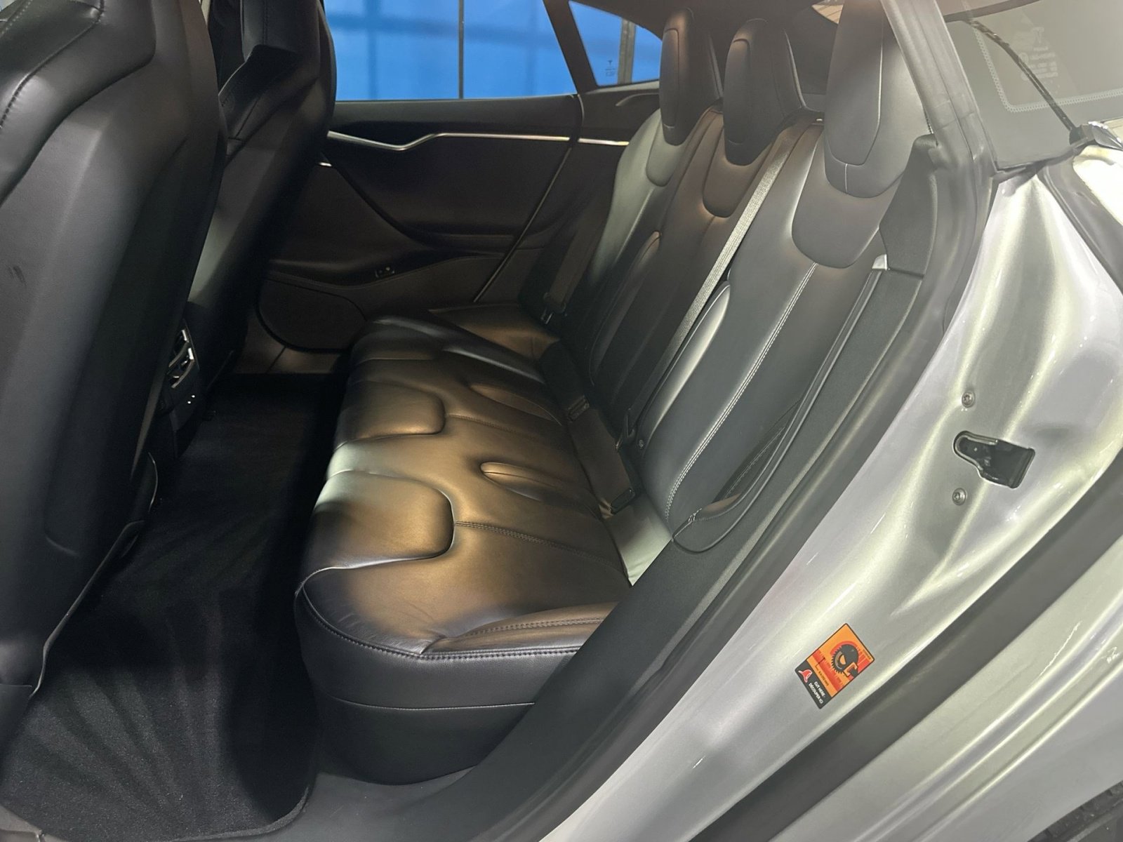 Used 2016 Tesla Model S 70 image 29