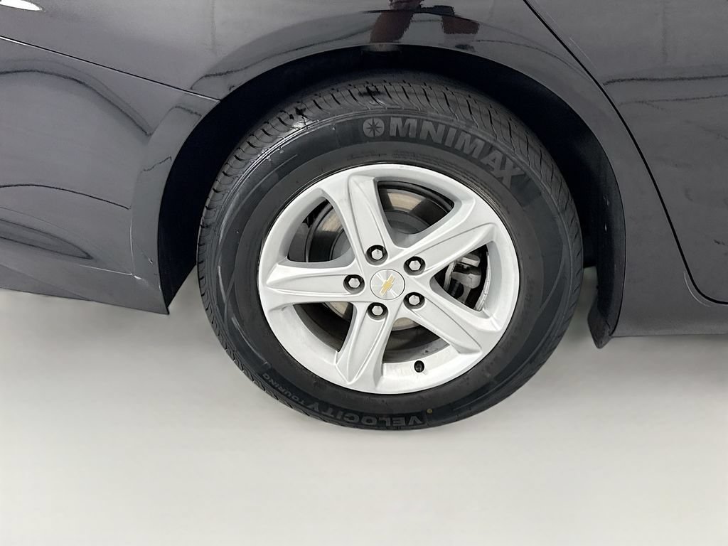 Used 2020 Chevrolet Malibu LS w/ LPO, Convenience Package 2 FWD image 31