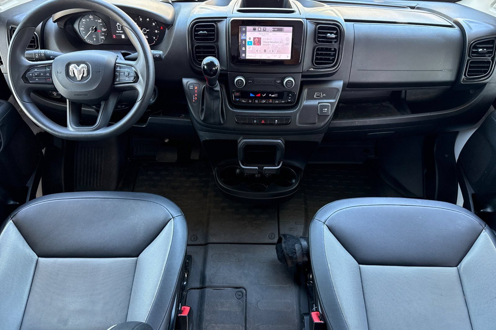 Used 2025 RAM ProMaster 2500 w/ Convenience Group FWD image 18