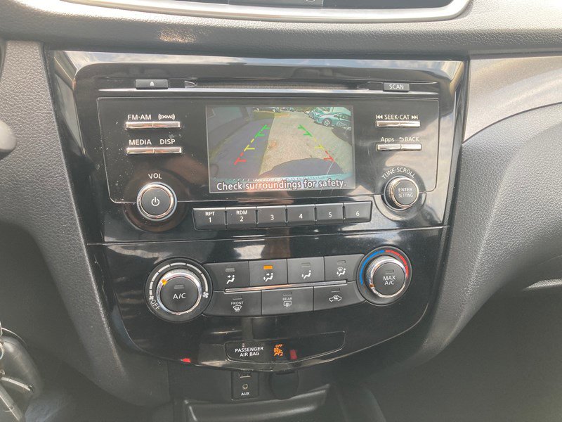 Used 2015 Nissan Rogue S image 10