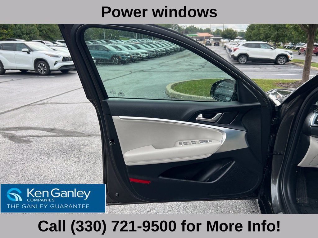 Used 2023 Genesis G70 2.0T AWD/4WD image 23