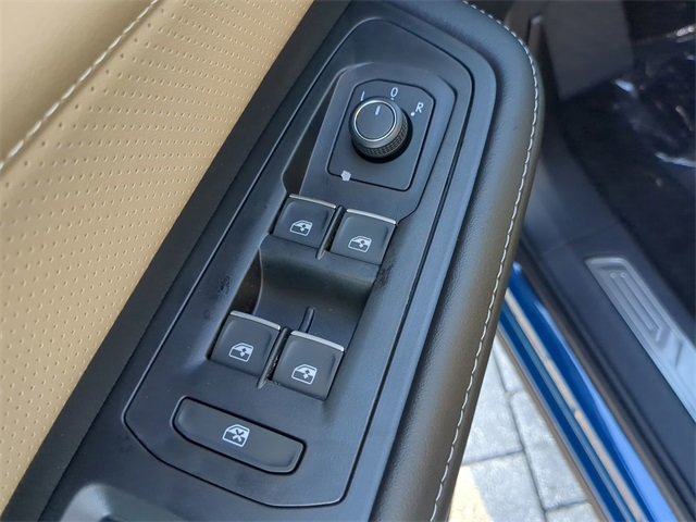 New 2026 Volkswagen Atlas Cross Sport SE image 19