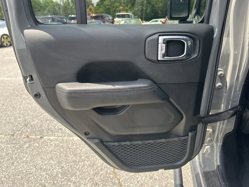 Used 2021 Jeep Wrangler Unlimited Rubicon w/ Dual Top Group image 26