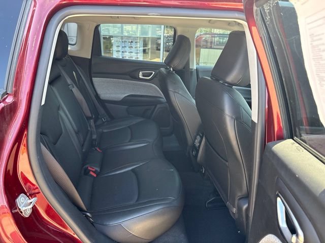 Used 2022 Jeep Compass Latitude AWD/4WD image 28