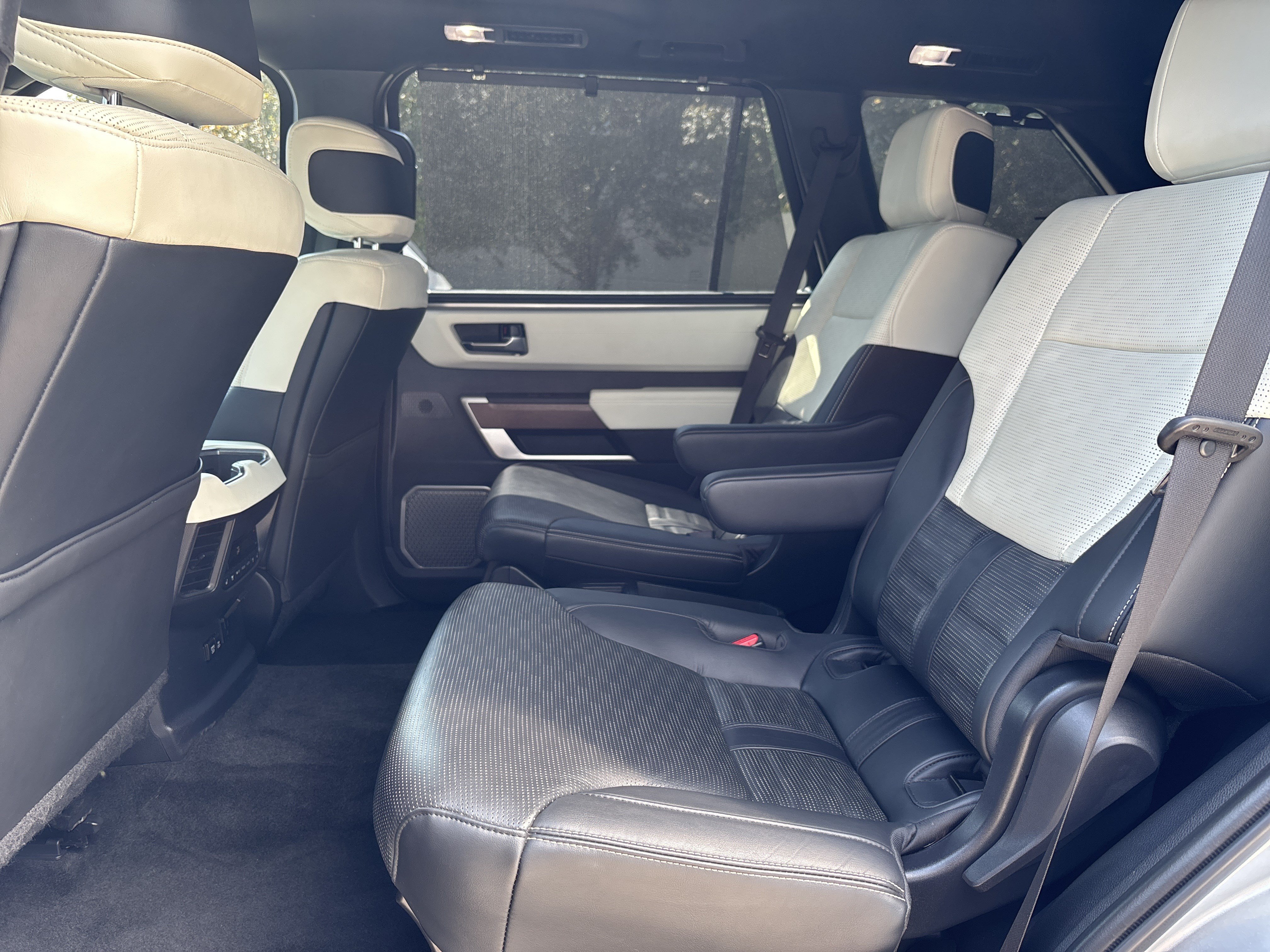 Used 2023 Toyota Sequoia Capstone AWD/4WD image 29
