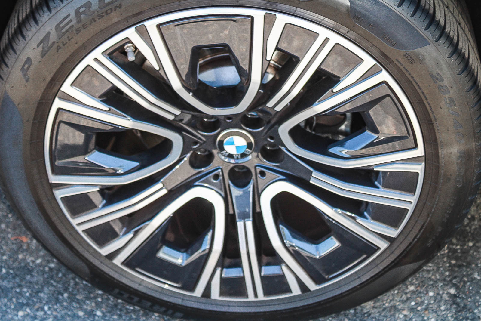 Used 2026 BMW X3 xDrive30i w/ Premium Package AWD/4WD image 11
