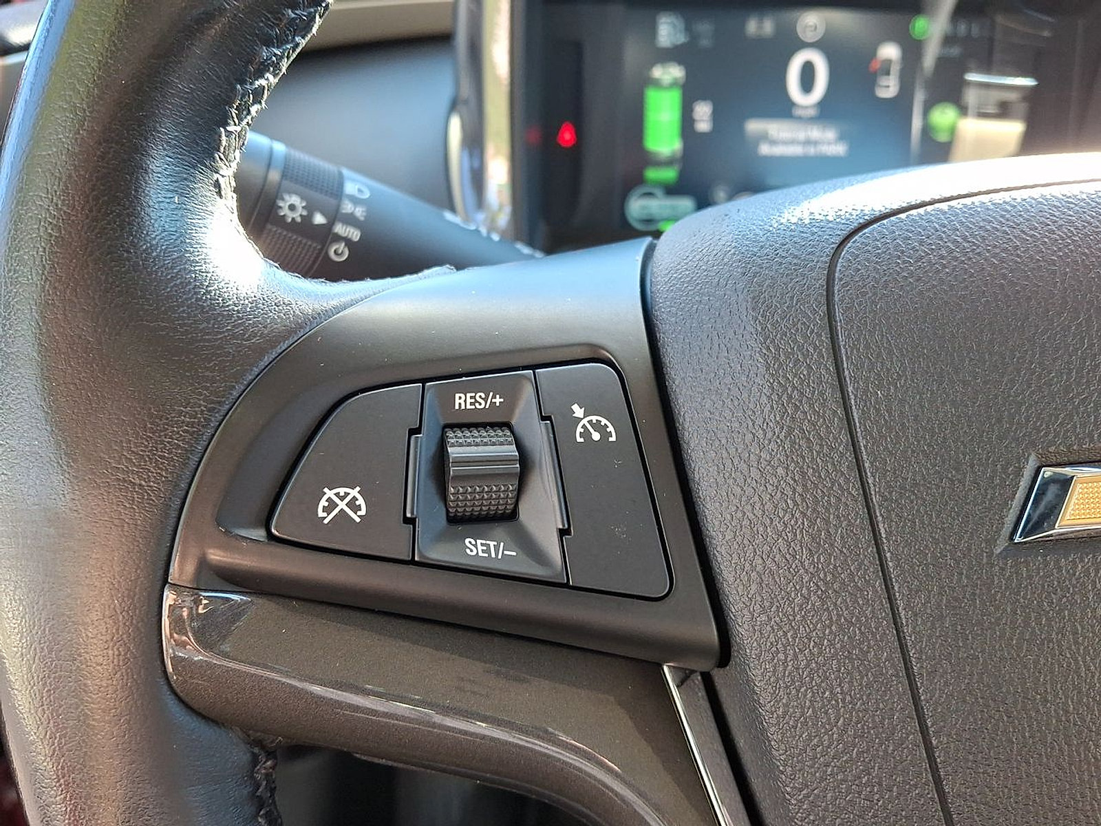 Certified 2012 Chevrolet Volt Premium w/ Premium Trim Package FWD image 23