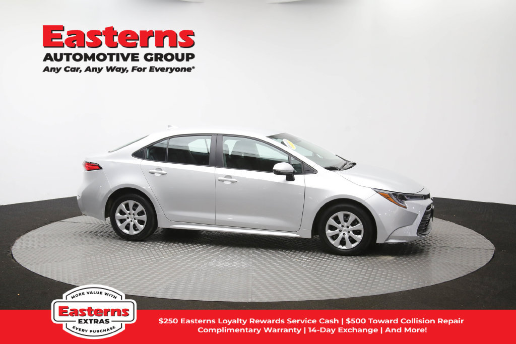 Used 2025 Toyota Corolla LE FWD image 47