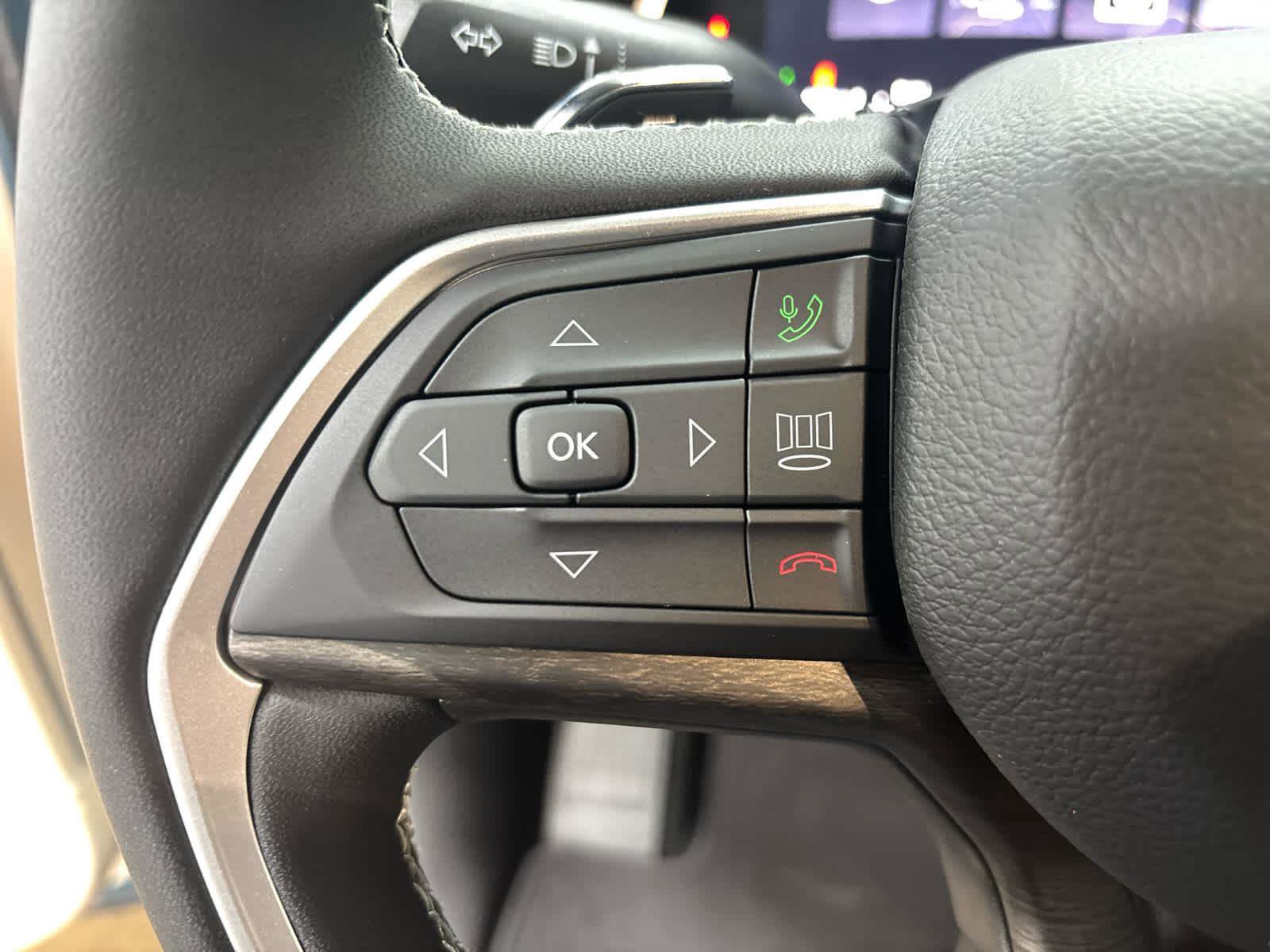 New 2026 Jeep Grand Cherokee L Limited w/ Luxury Tech Group II image 20