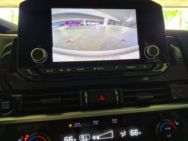 Used 2025 Nissan Pathfinder SV FWD image 16