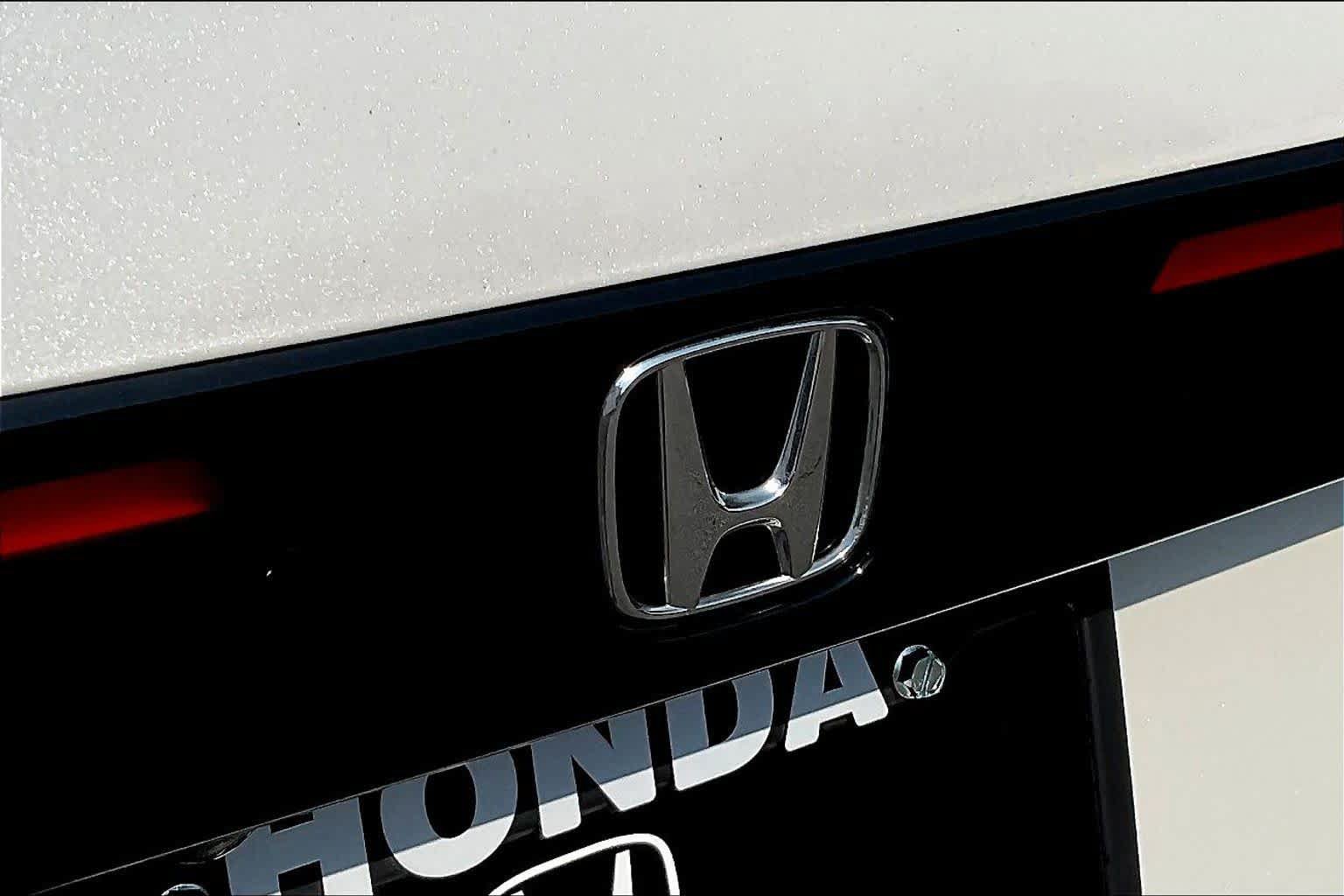 Used 2023 Honda Accord EX image 10