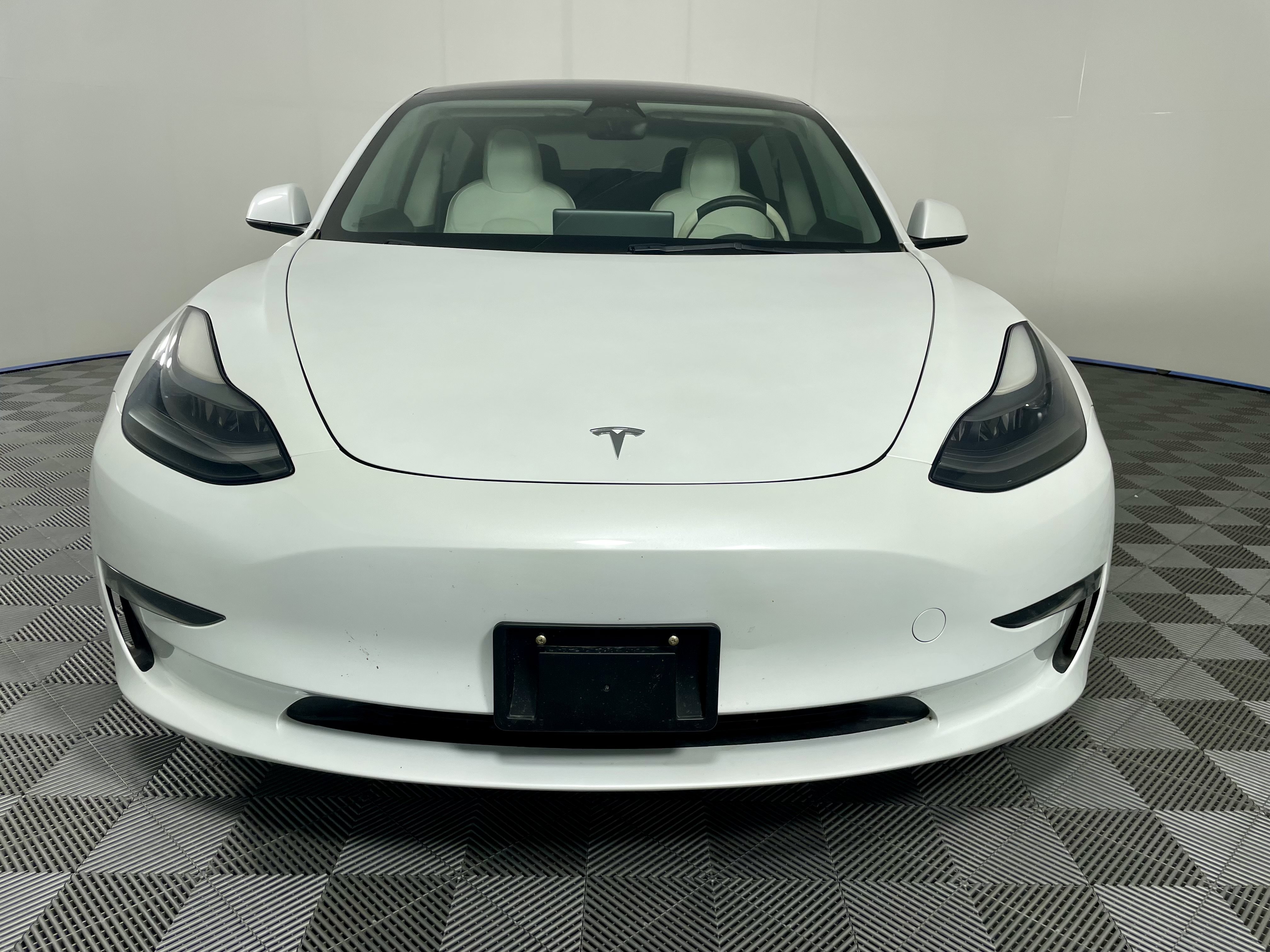 Used 2023 Tesla Model 3 Standard Range RWD image 7