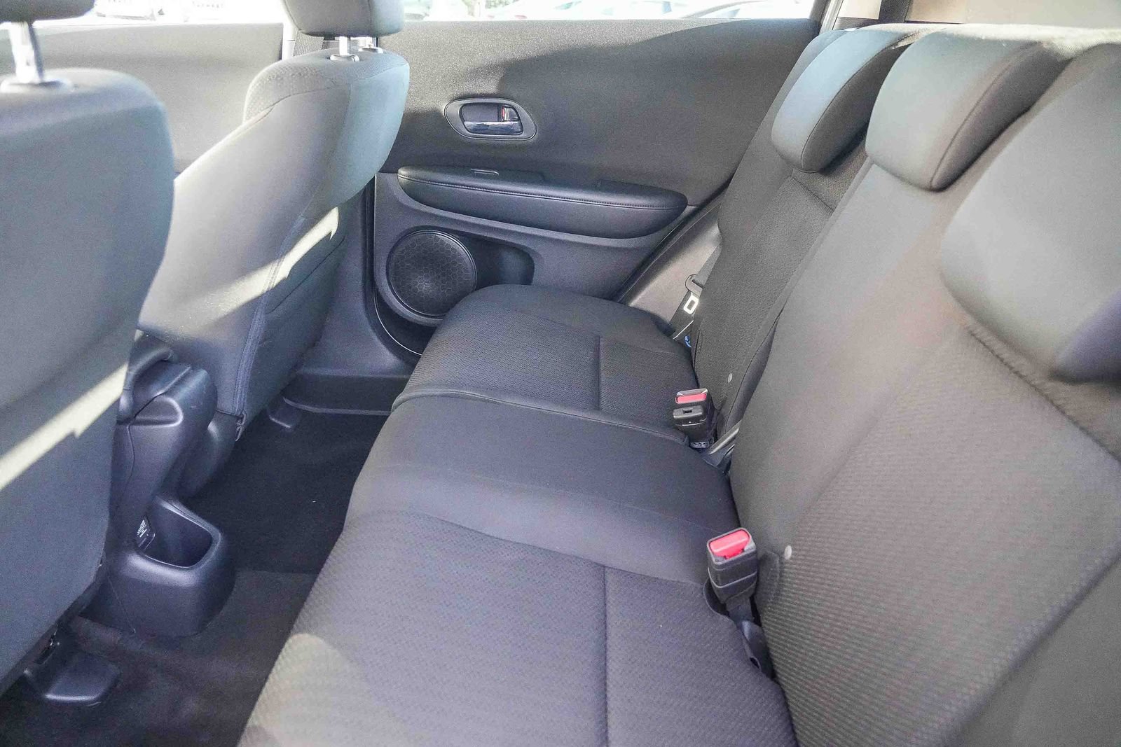Used 2016 Honda HR-V LX image 18