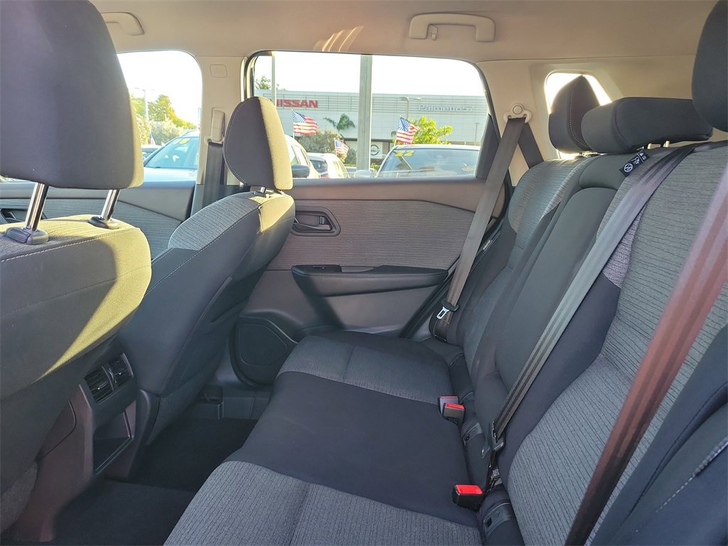 Certified 2021 Nissan Rogue S image 8