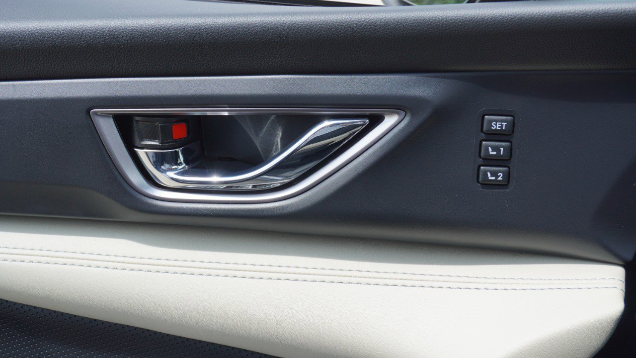 Used 2023 Subaru Ascent Limited w/ Technology Package AWD/4WD image 23