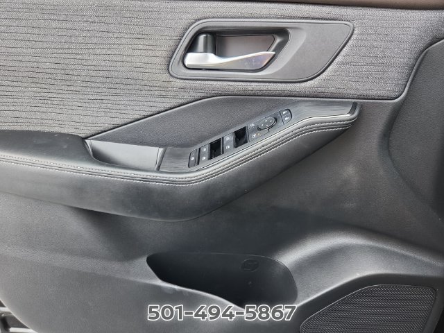 Certified 2023 Nissan Rogue SV FWD image 24