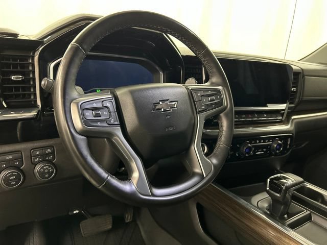 Used 2024 Chevrolet Silverado 1500 RST AWD/4WD image 8