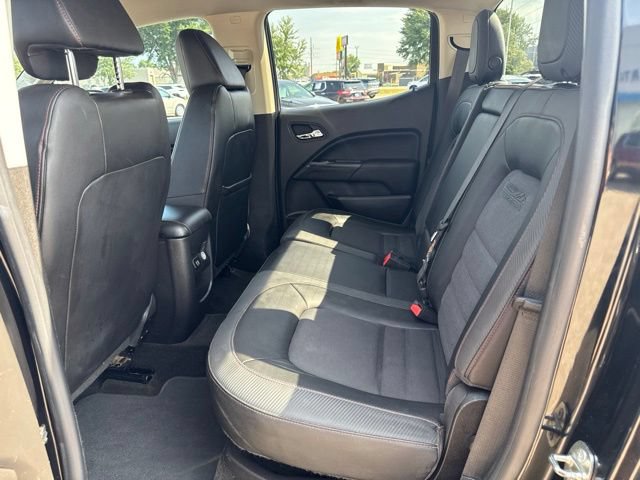Used 2015 GMC Canyon SLE w/ All-Terrain Package RWD image 27