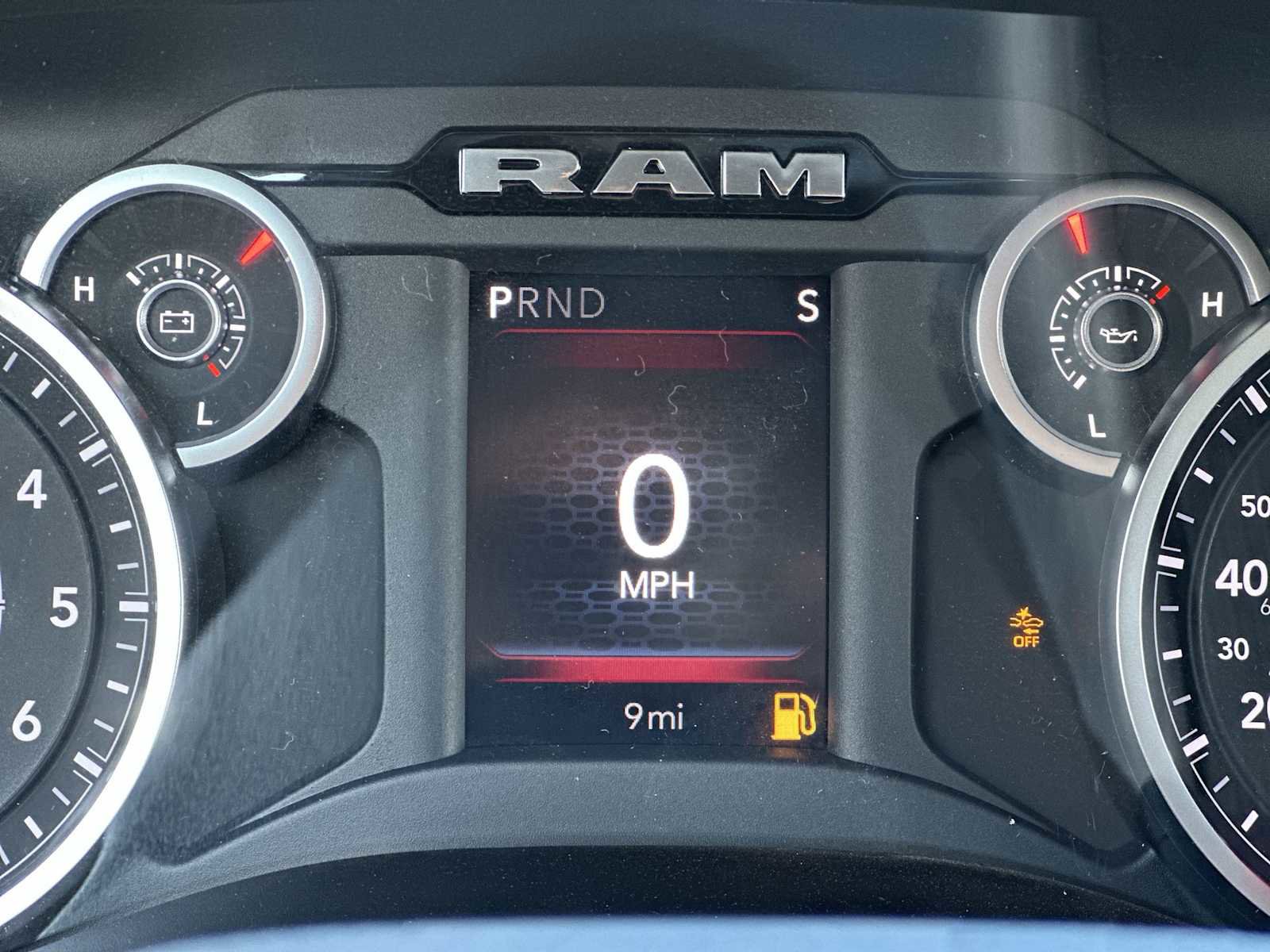 New 2026 RAM 3500 Tradesman AWD/4WD image 10