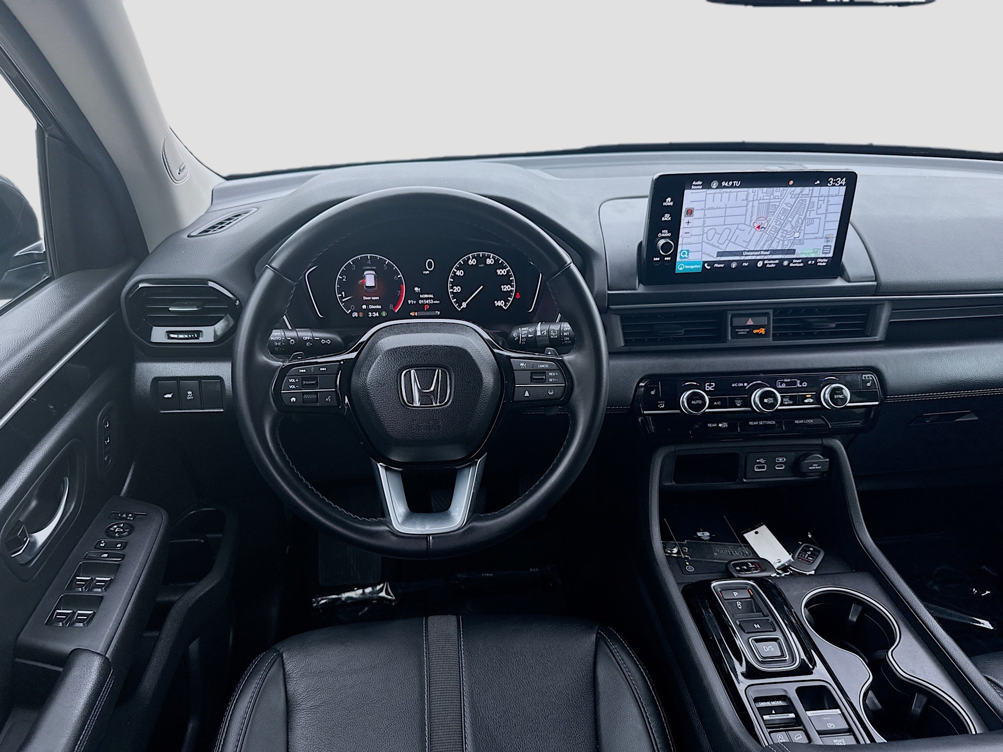 Certified 2025 Honda Pilot Touring image 21