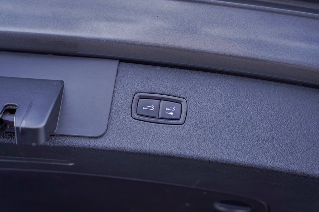 Used 2021 Porsche Cayenne GTS image 45