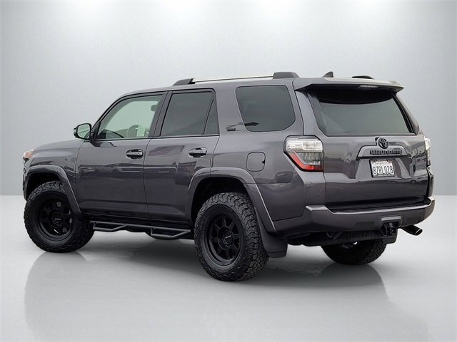 Used 2022 Toyota 4Runner SR5 Premium image 6