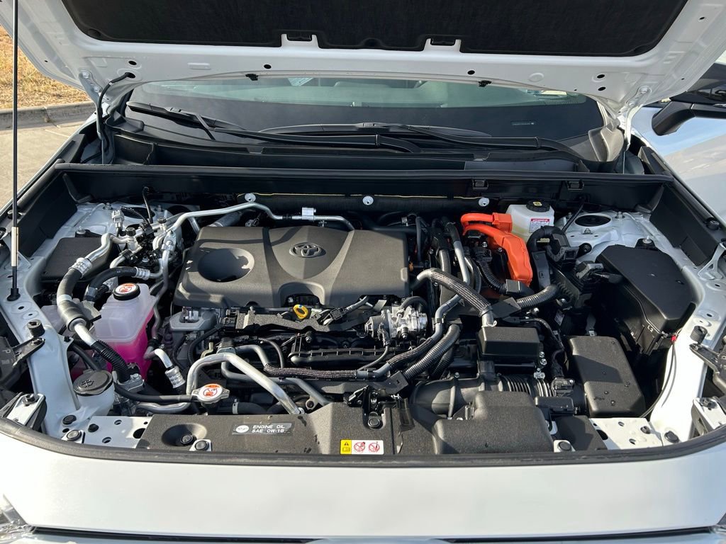 Used 2025 Toyota RAV4 XSE w/ Weather Package image 30