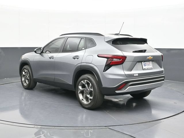 New 2026 Chevrolet Trax LT w/ Driver Confidence Package FWD image 7