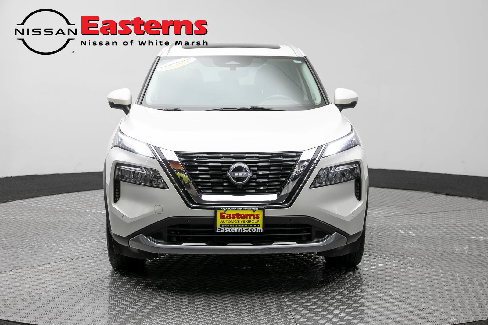 Used 2023 Nissan Rogue SL w/ SL Premium Package AWD/4WD image 2