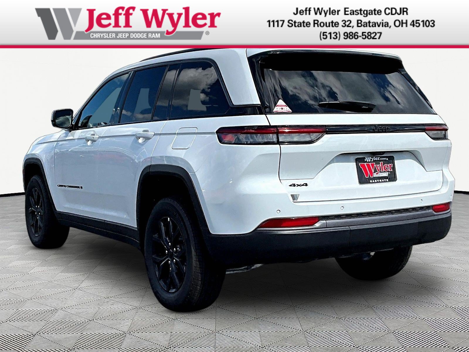 New 2026 Jeep Grand Cherokee Altitude AWD/4WD image 4
