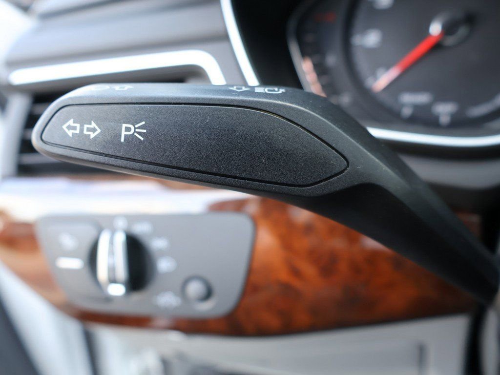 Used 2019 Audi A4 2.0T Premium w/ Convenience Package image 45