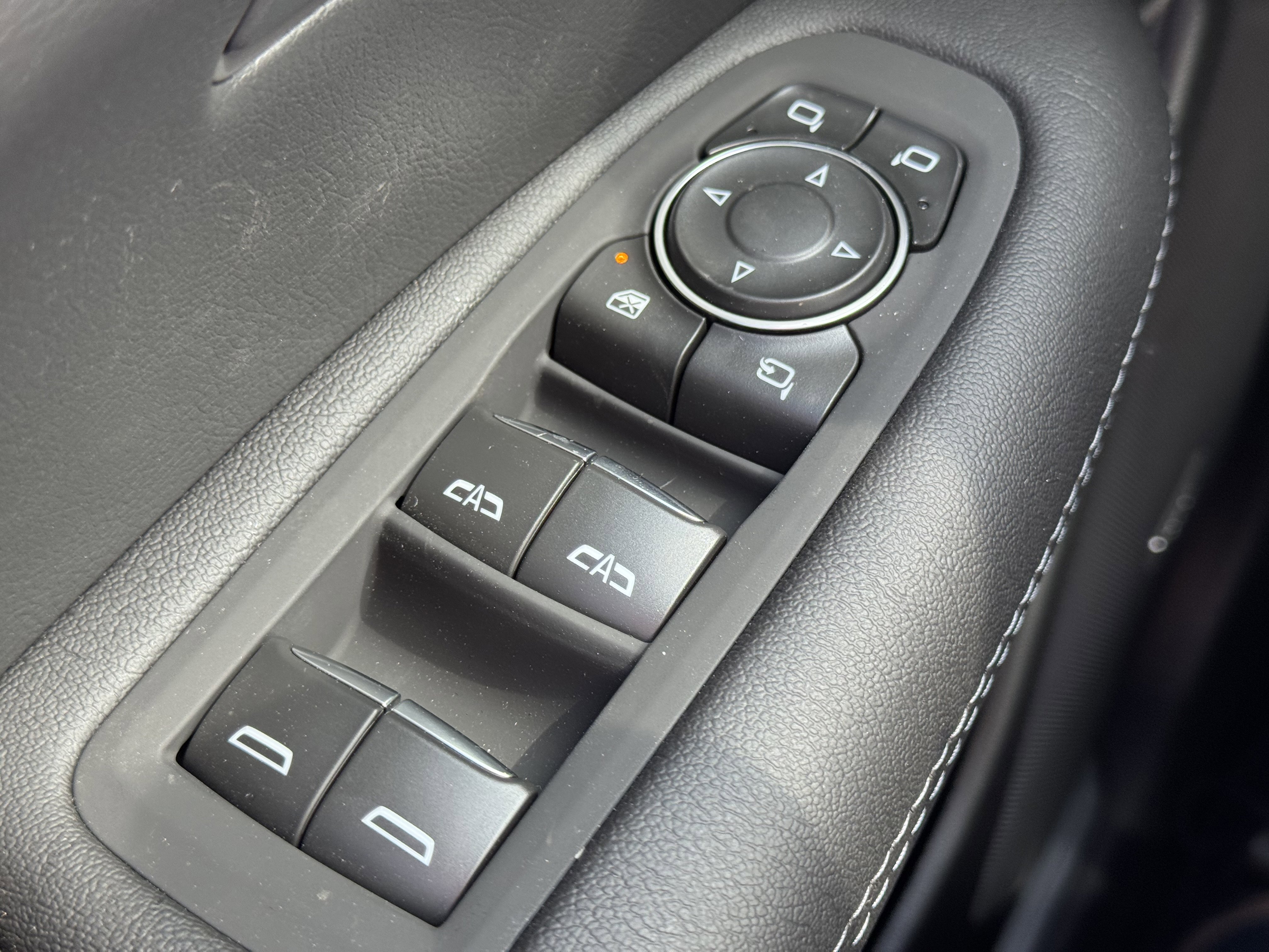 New 2025 Cadillac XT5 Sportv w/ Technology Package image 31