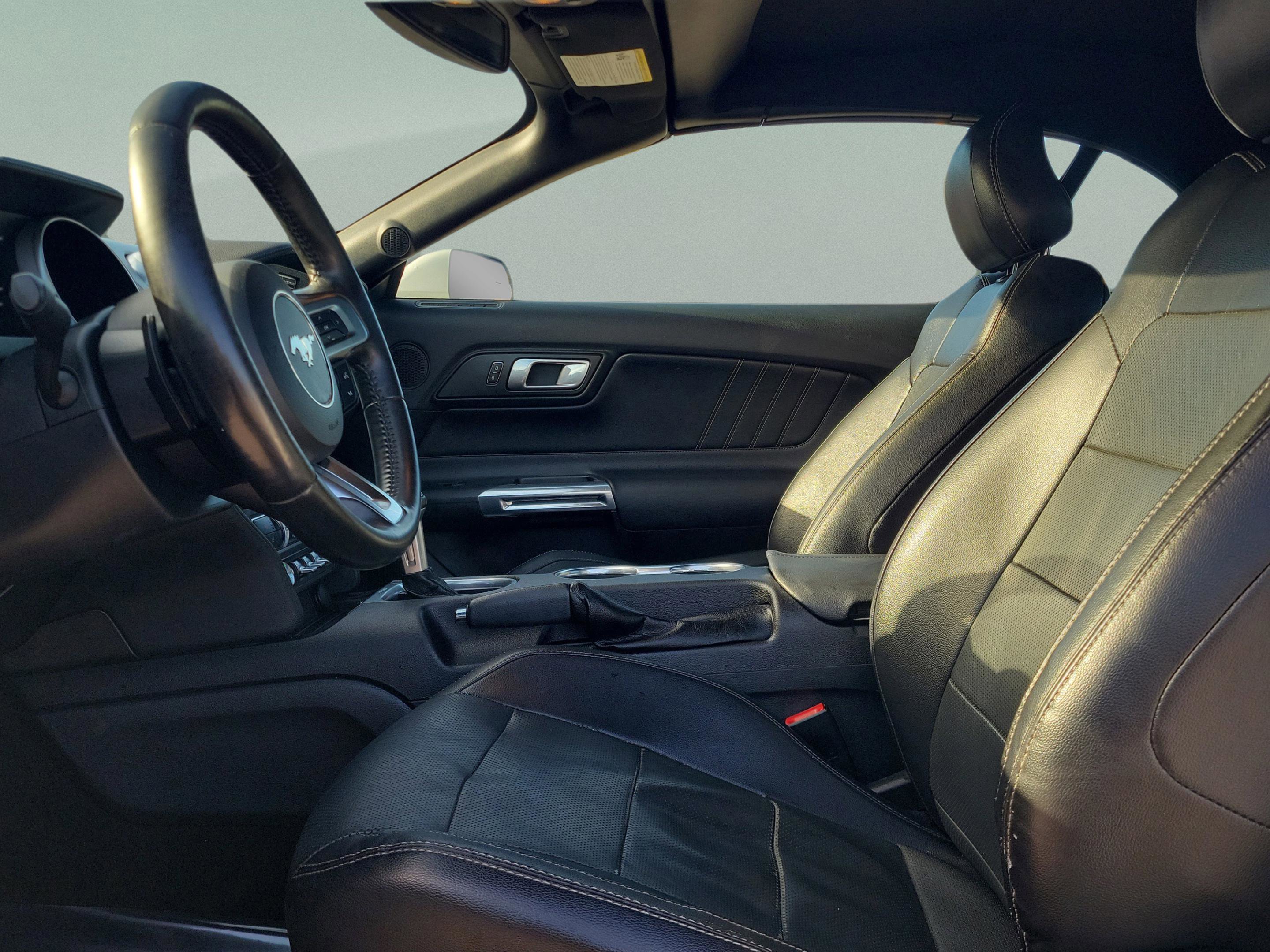 Used 2020 Ford Mustang Premium image 12