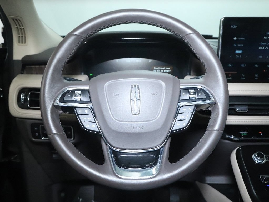 Used 2023 Lincoln Nautilus Reserve w/ Monochromatic Package AWD/4WD image 23