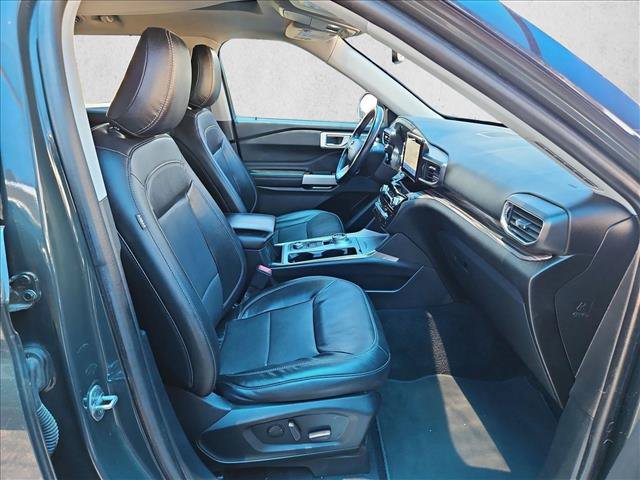 Used 2022 Ford Explorer Limited w/ Equipment Group 301A AWD/4WD image 22