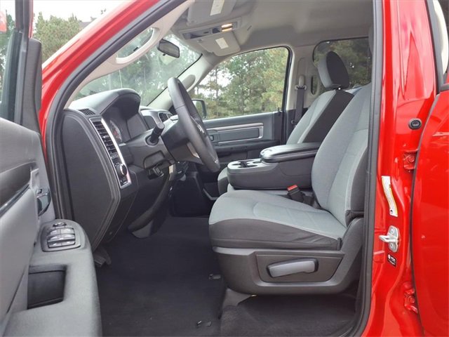 Used 2024 RAM 1500 Classic SLT image 14