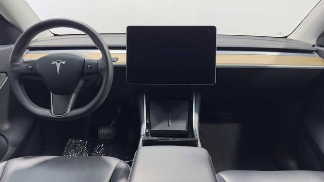 Used 2021 Tesla Model Y 2WD image 16