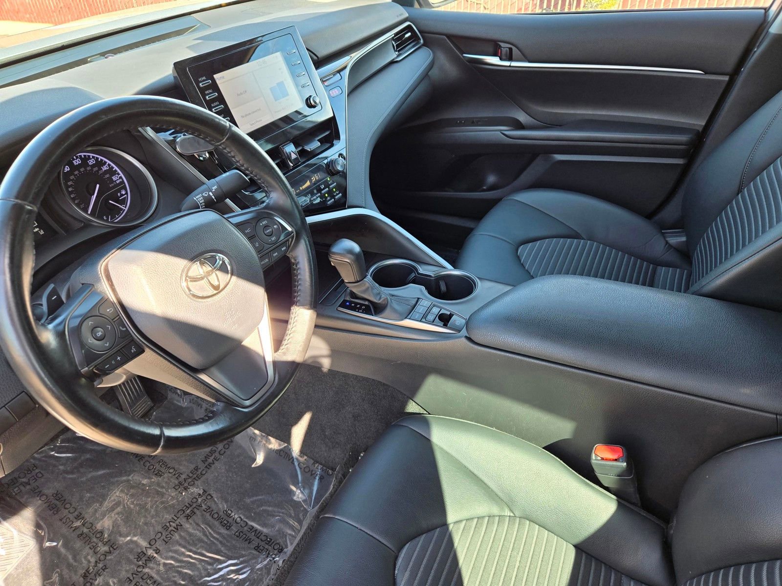 Used 2022 Toyota Camry SE w/ Convenience Package FWD image 14