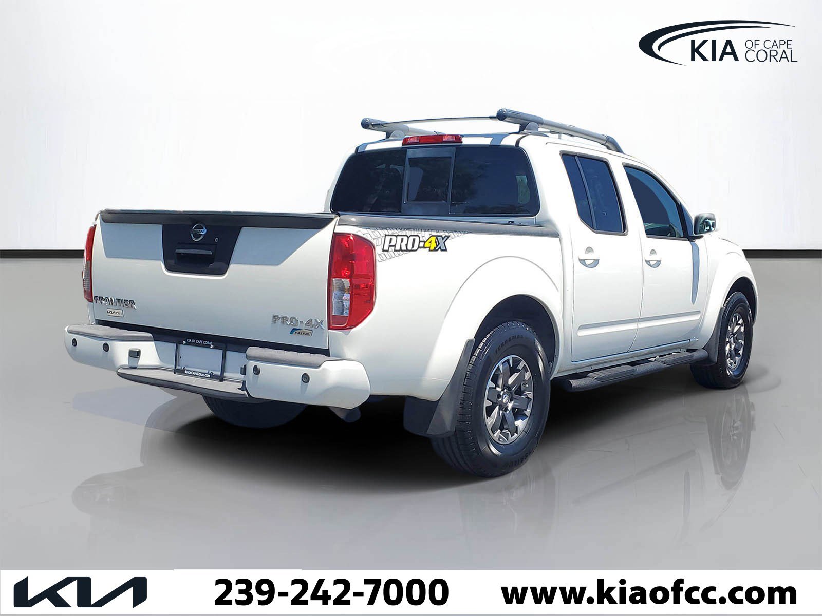 Used 2017 Nissan Frontier PRO-4X w/ Pro-4x Luxury Package AWD/4WD image 4